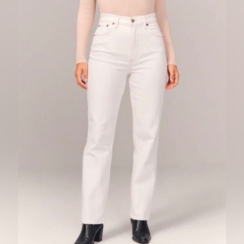 Abercrombie | Curve Love 90s Ultra High Rise Straight Jeans